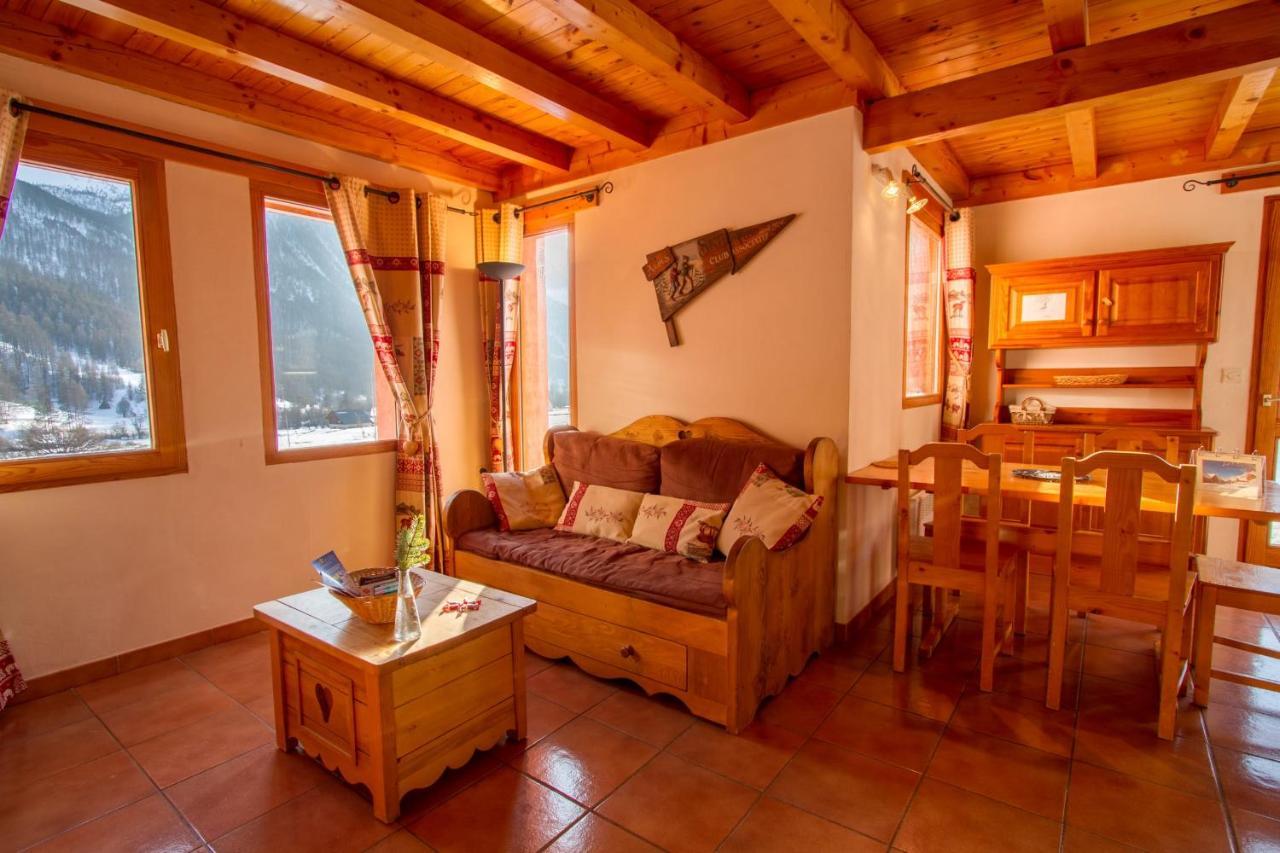 Chalet Le Melezin Hameau Des Chazals Nevache Hautes Alpes Екстер'єр фото